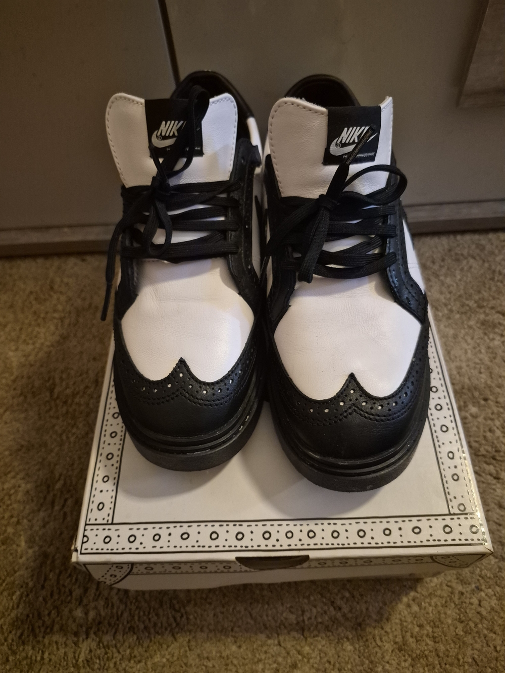 Nike Black and White Athletic Shoes